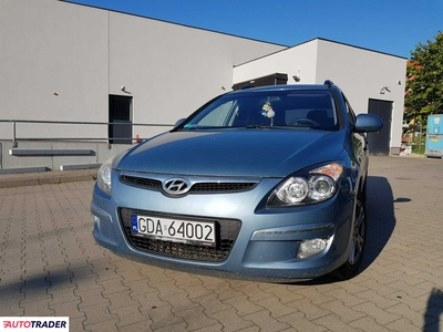 Hyundai i30 1.4 benzyna + LPG 109 KM 2010r.