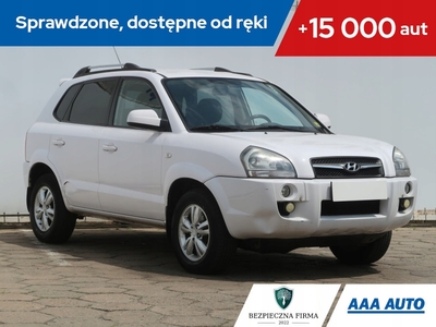 Hyundai Tucson I SUV Facelifting 2.0i CVVT 141KM 2009