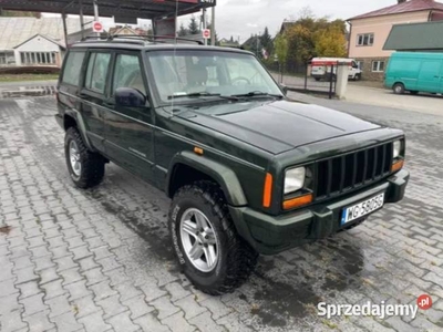 JEEP CHEROKEE 4.0 BENZYNA 4X4