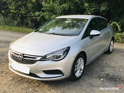 Opel Astra Hatchback K 1 właściciel od Nowości kupiony w Polskim Salonie