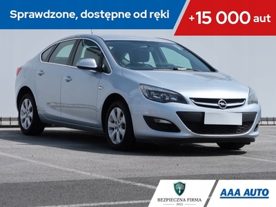 Opel Astra J Sedan 1.4 Turbo ECOTEC 140KM 2016