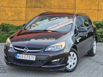 Opel Astra J Sports Tourer Facelifting 1.6 Twinport ECOTEC 115KM 2015