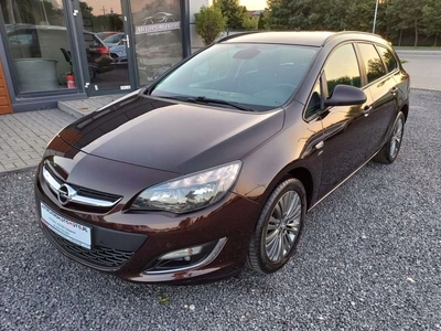 Opel Astra J Sports Tourer Facelifting 1.7 CDTI ECOTEC 130KM 2014