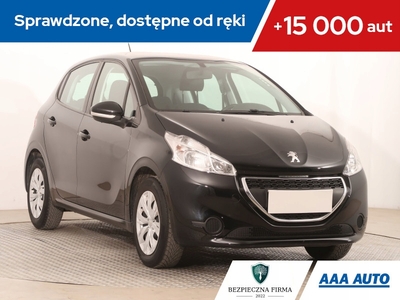 Peugeot 208 I Hatchback 3d 1.0 VTI 68KM 2014