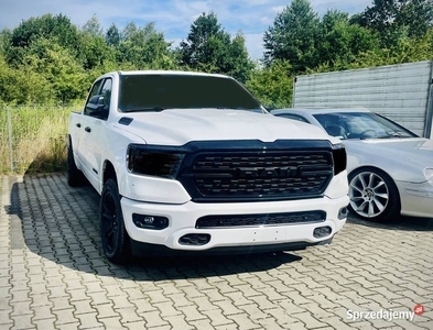 Ram 1500 Długa kabina dł. Paka 6,4