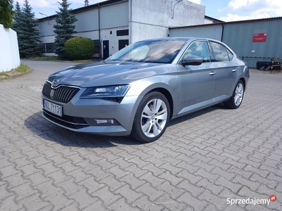 Skoda Superb 2,0 benzyna 220KM DSG