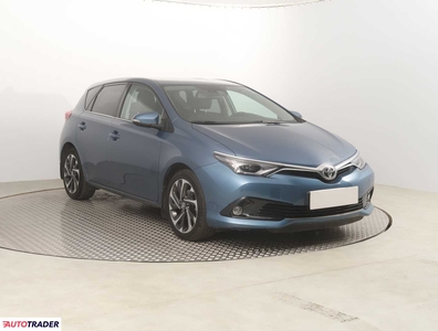 Toyota Auris 1.2 113 KM 2015r. (Piaseczno)