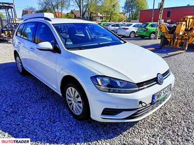 Volkswagen Golf 1.6 diesel 116 KM 2019r. (Komorniki)