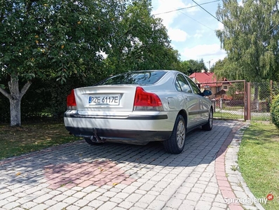 Volvo S60 2.4 Benz 140km