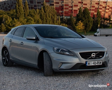 Volvo v40 2.0 D4 177km 2013 R-design skóra navi xenon