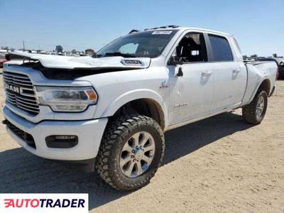 Dodge Ram 6.0 diesel 2020r. (FRESNO)