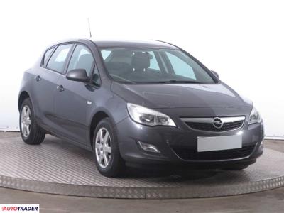 Opel Astra 1.4 99 KM 2012r. (Piaseczno)