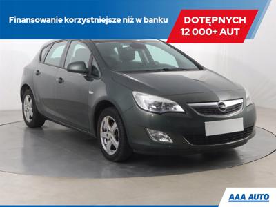 Opel Astra J Hatchback 5d 1.4 Turbo ECOTEC 140KM 2010