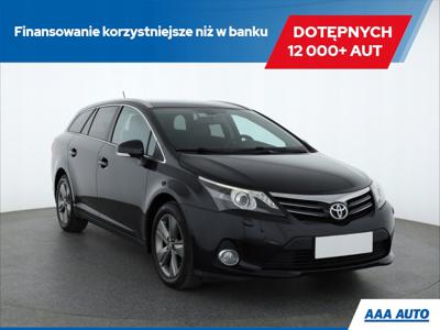 Toyota Avensis III Wagon Facelifting 2.0 D-4D 124KM 2014