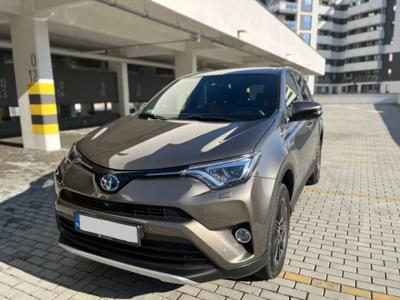 Toyota RAV4 IV 2017