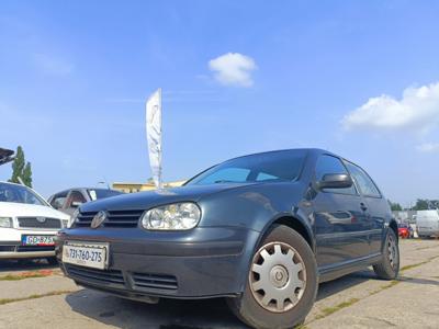 VW Golf 4