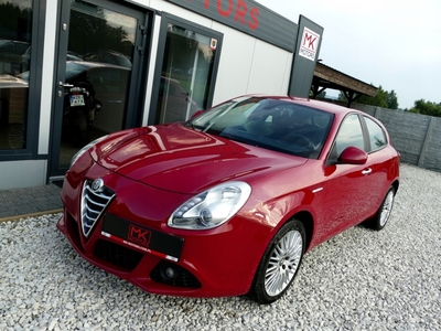 Alfa Romeo Giulietta Nuova II Hatchback 5d 1.4 TB 16v 120KM 2012