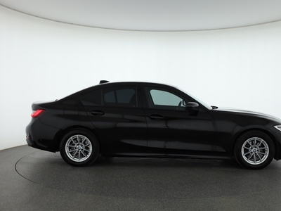 BMW 3 2019 318 d 128360km Sedan