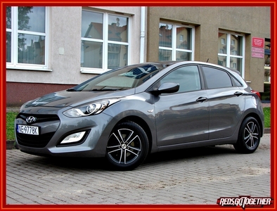 Hyundai i30 II Zarejestrowany 1.4 Benzyna LED 6biegów Halogen Komputer