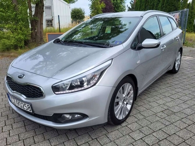 Kia Ceed II Kombi 1.6 GDI 135KM 2013