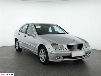 Mercedes C-klasa 2.1 147 KM 2006r. (Piaseczno)