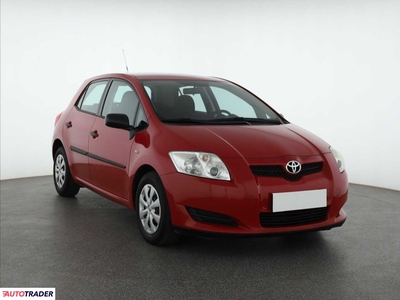 Toyota Auris 1.3 99 KM 2009r. (Piaseczno)