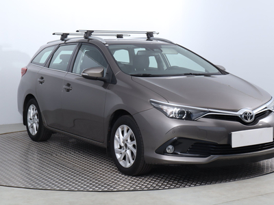 Toyota Auris 2017 1.6 Valvematic 76921km Hatchback