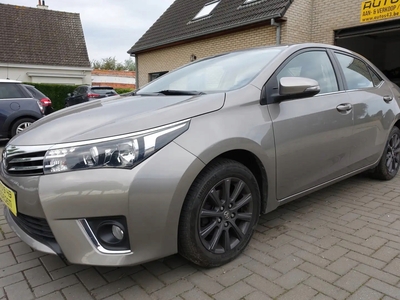 Toyota Corolla XI Sedan 1.6 Valvematic 132KM 2016