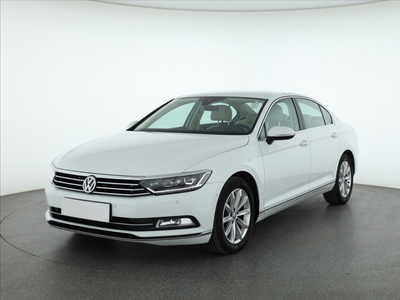 Volkswagen Passat 2017 2.0 TDI 77998km Sedan