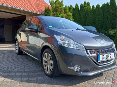 Peugeot 208 2014rok 1.2 benzyna Jak nowy!!Bogate wyposażenie