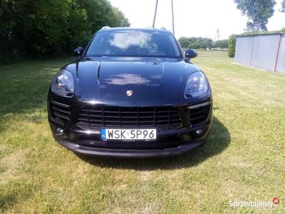 PORSCHE MACAN 2,0