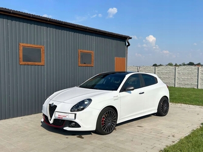 Alfa Romeo Giulietta Nuova II Hatchback 5d Facelifting 1750 TBi 240KM 2016