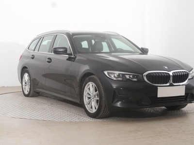 BMW SERIA 3 V (F30/F31/F34) BMW SERIA 3 , Serwis ASO, Automat, VAT 23%, Skóra, Navi, Klimatronic,