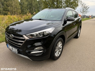 Hyundai Tucson blue 1.7 CRDi 2WD Style