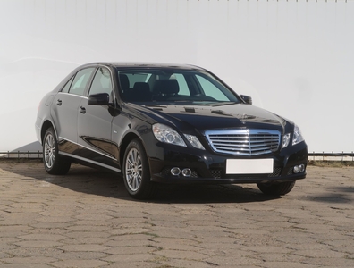 Mercedes-Benz Klasa E W212 , Automat, Navi, Klimatronic, Tempomat, Parktronic,