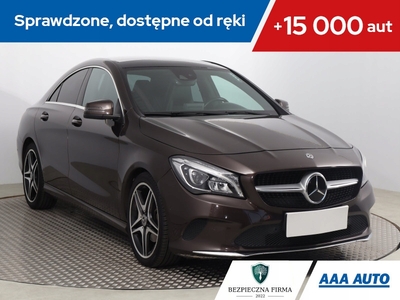 Mercedes CLA C117 Coupe Facelifting 1.6 180 122KM 2017