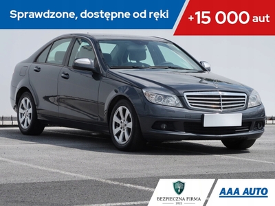 Mercedes Klasa C W204 Limuzyna 2.2 200 CDI 136KM 2007