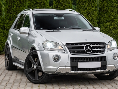 Mercedes Klasa M W164 Off-roader Facelifting AMG 6.2 V8 (63 AMG) 510KM 2010