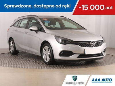 Opel Astra K Sportstourer Facelifting 1.5 Diesel 122KM 2020