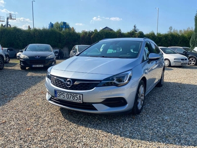 Opel Astra K Sportstourer Facelifting 1.5 Diesel 122KM 2020