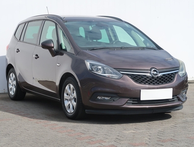 Opel Zafira , Klimatronic, Tempomat, Parktronic, Podgrzewane siedzienia