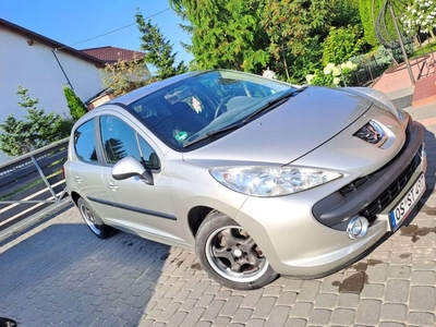 Peugeot 207 2009