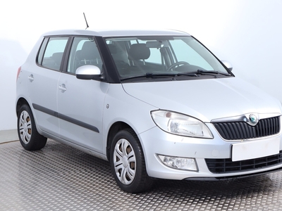 Skoda Fabia II , Salon Polska, Klima, Parktronic