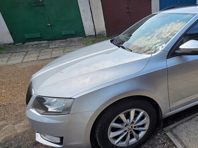 Skoda Octavia II Kombi Facelifting 1.2 TSI 105KM 2013