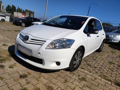 Toyota Auris I 1.4 D-4D Salon Polska