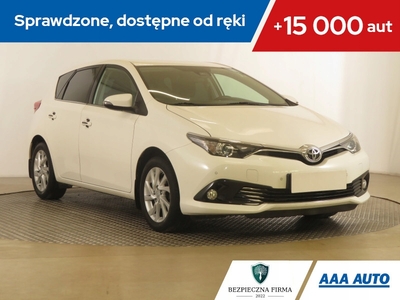 Toyota Auris II Hatchback 5d Facelifting 1.6 Valvematic 132KM 2018