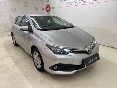 Toyota Auris II Hatchback 5d Facelifting 1.8 Hybrid 136KM 2018