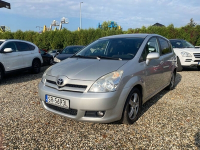 Toyota Corolla Verso E120 1.8 VVT-i 130KM 2007