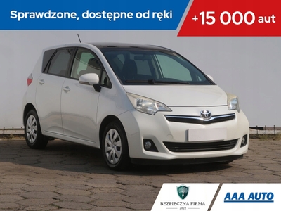 Toyota Verso-S 1.33 Dual VVT-i 99KM 2013