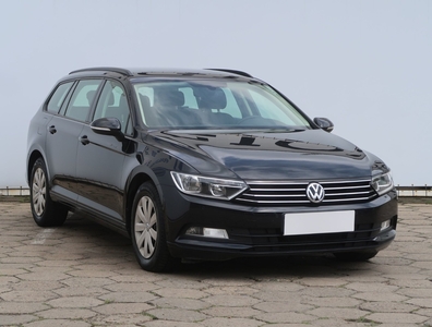 Volkswagen Passat B8 , Salon Polska, 1. Właściciel, Serwis ASO, VAT 23%,